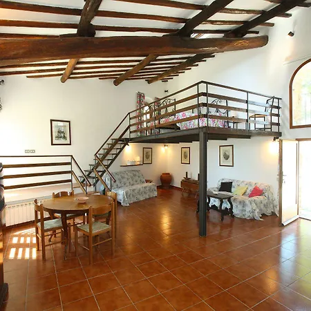 Il Poderaccio Hotell *