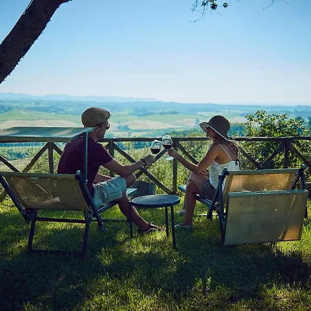 Il Poderaccio Hotel *